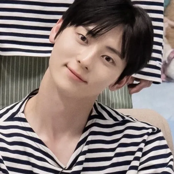 Latest photo of Hwang Minhyun