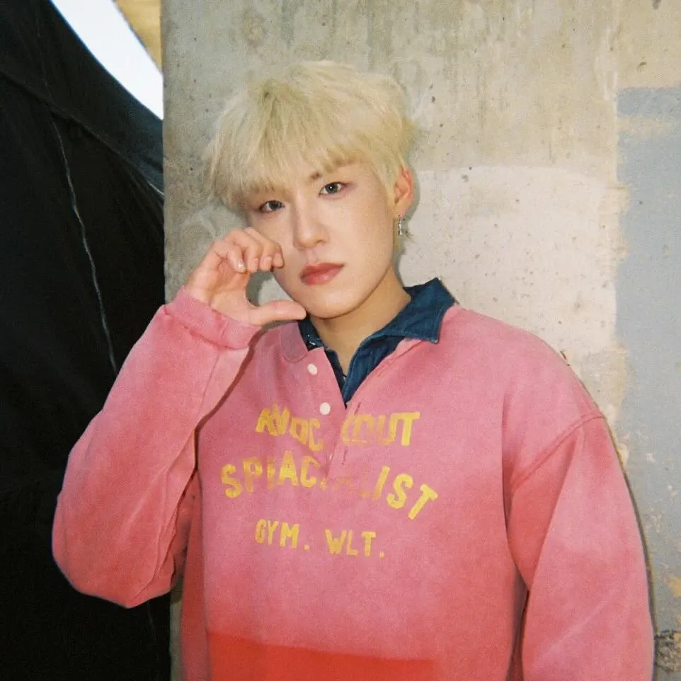 朴佑镇 (AB6IX)的幕后花絮