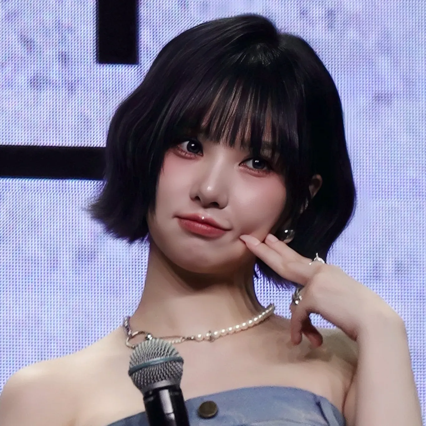 Momen yang diabadikan oleh penggemar VIVIZ