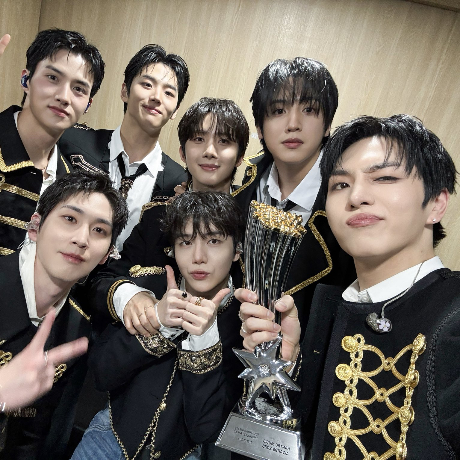 Latest photo of PENTAGON