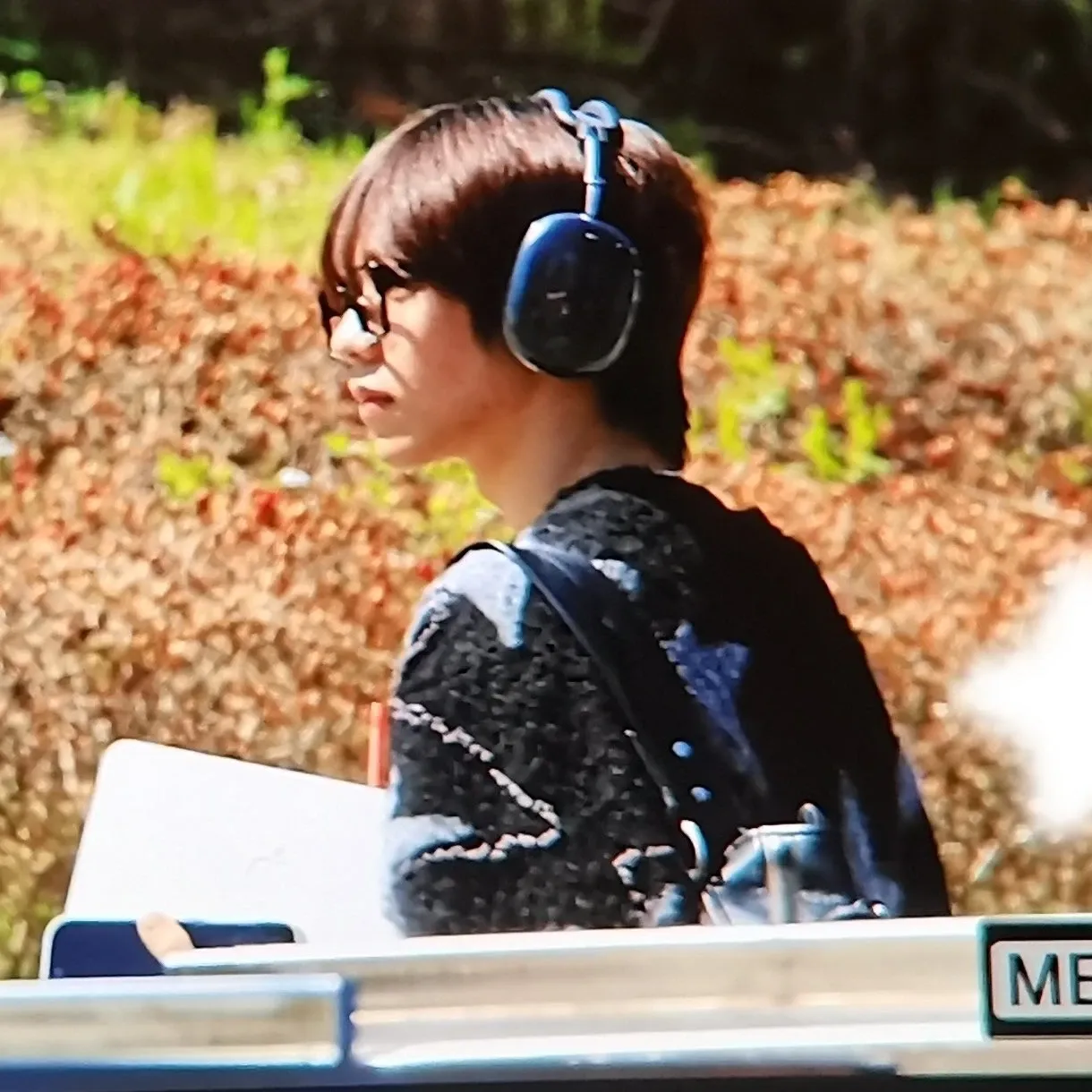 Behind-the-scenes cut of JL (AHOF)