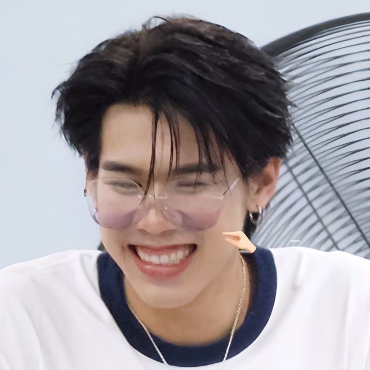 Latest photo of Tui (LYKN)