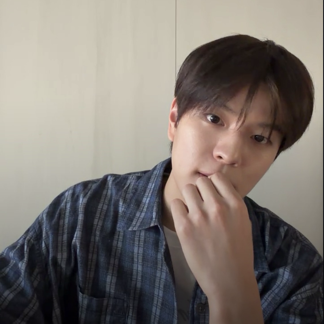 Behind-the-scenes cut of Seungmin (Stray Kids)