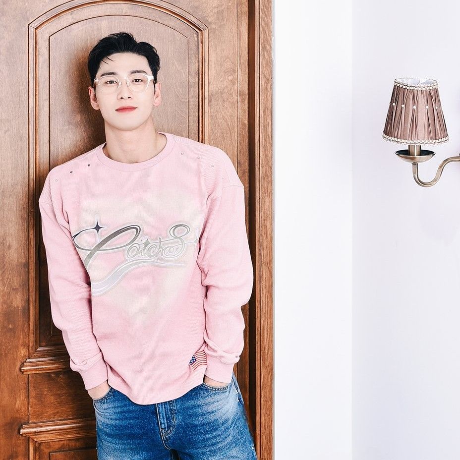 백호 최근 활동샷