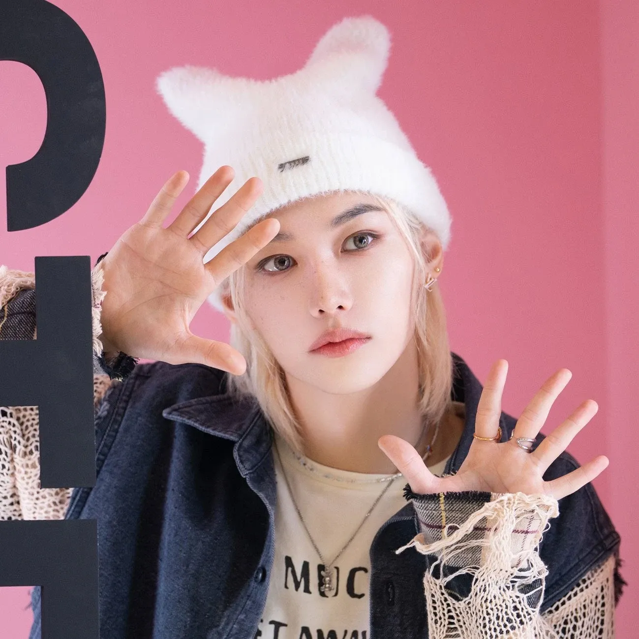 Behind-the-scenes cut of Felix (Stray Kids)