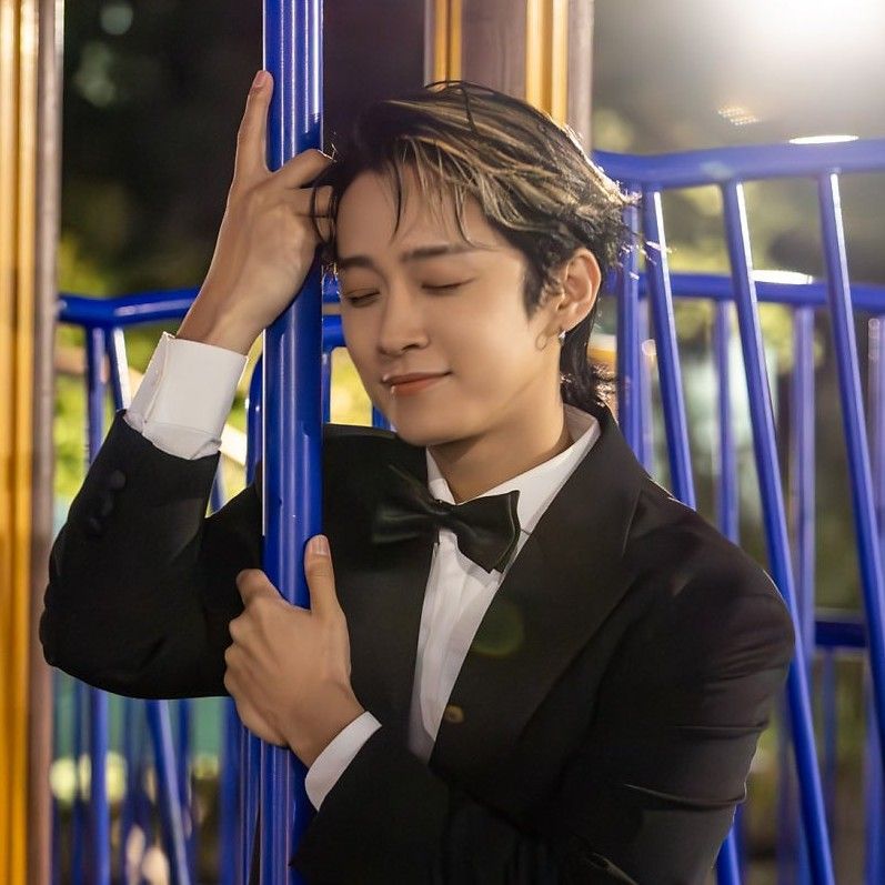 Latest photo of Lee Jaejin (FTIsland)