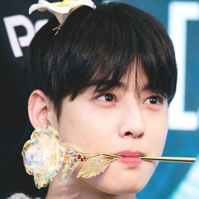 Recent activity shot of Eunwoo (ASTRO)