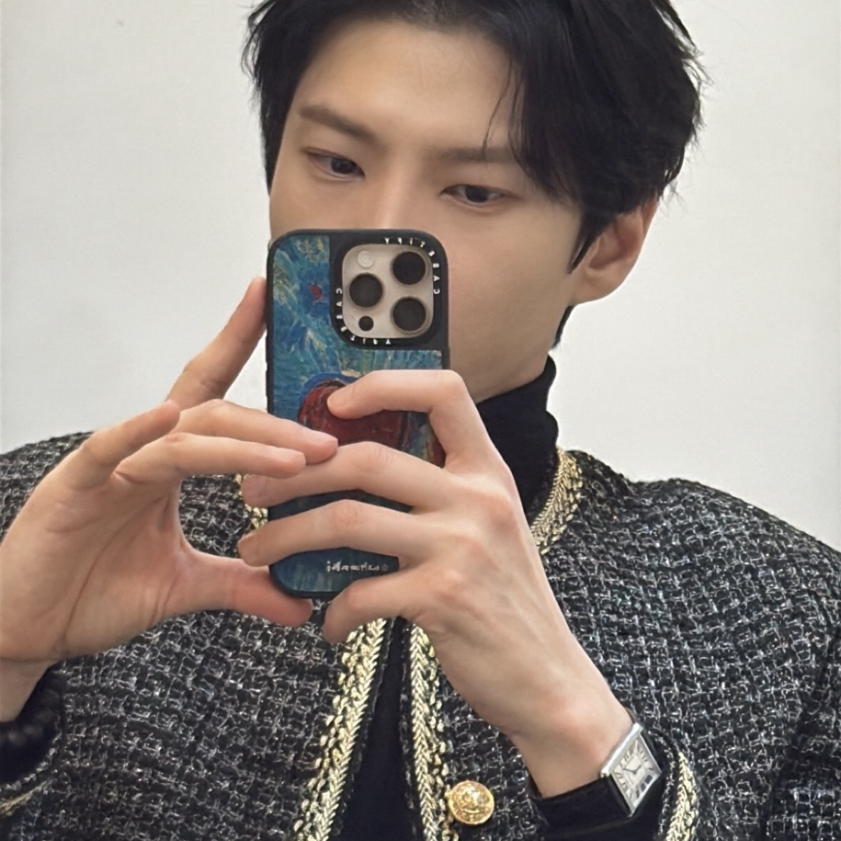 Feed komunitas K-pop terpanas hari ini