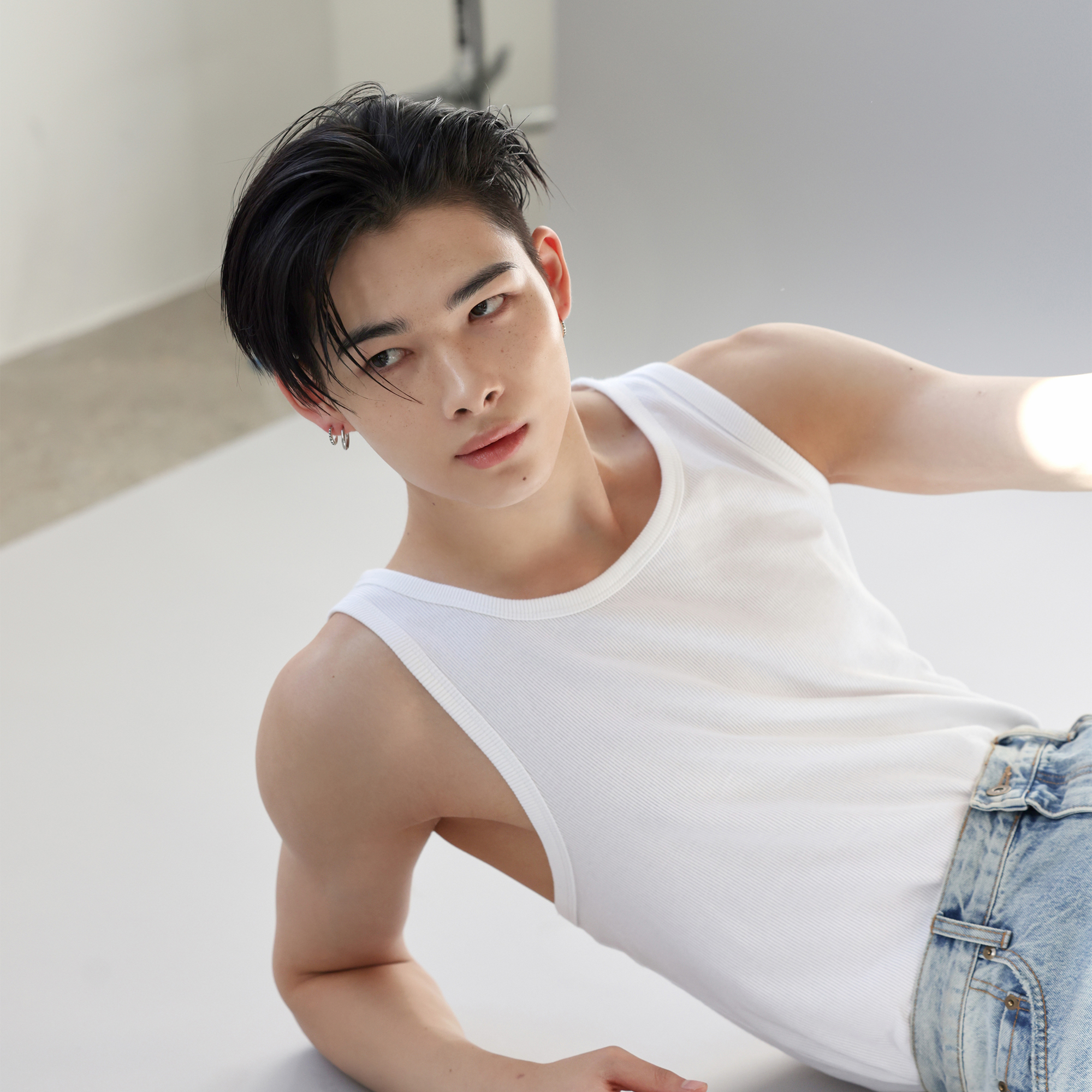 Foto terbaru NI-KI (ENHYPEN)