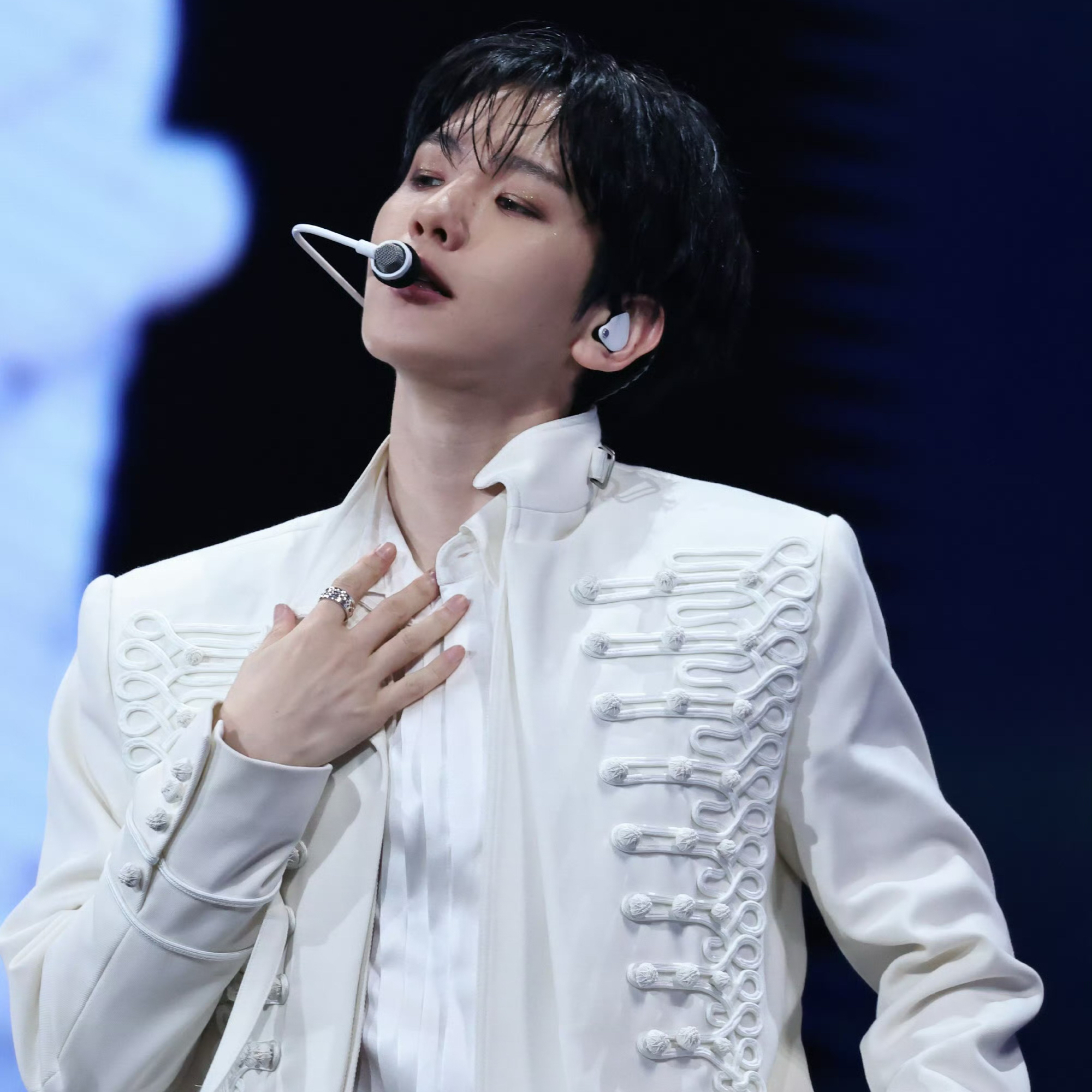 백현 (EXO) 최근 활동샷