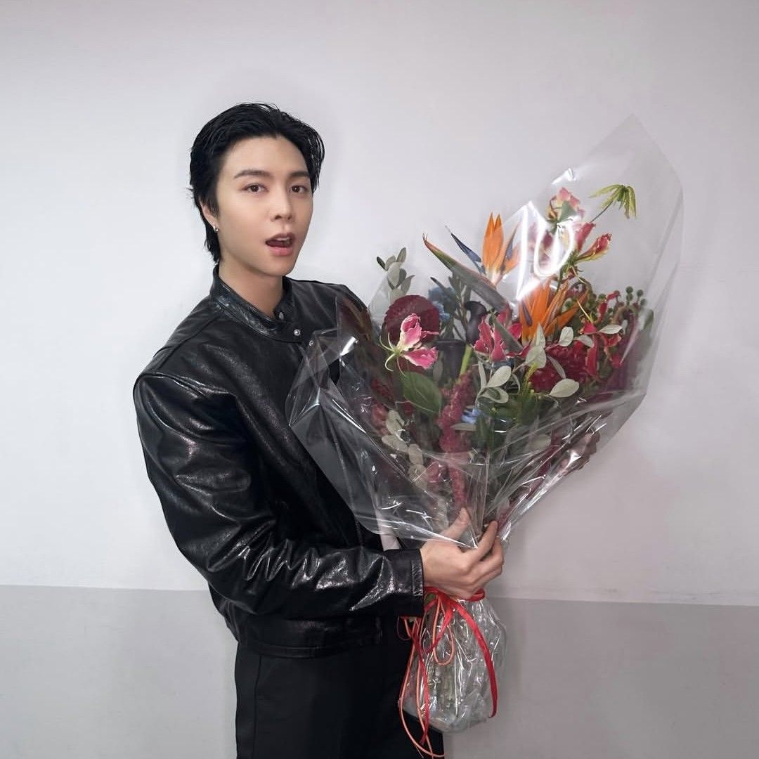 Behind-the-scenes cut of Johnny (NCT 127)