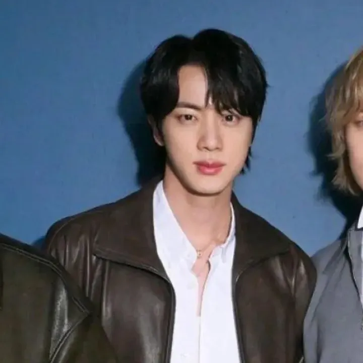 Momen yang diabadikan oleh penggemar Jin (BTS)