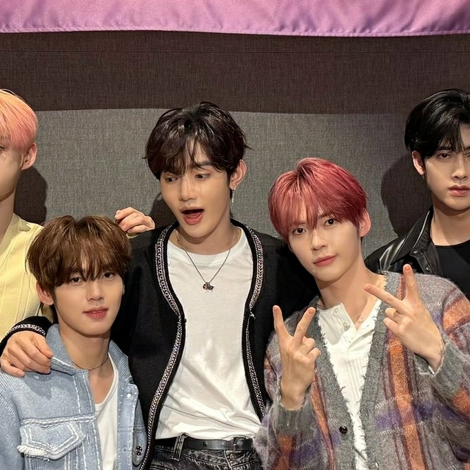 Recent activity shot of ZEROBASEONE