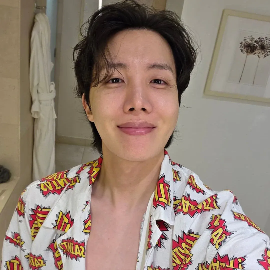 Foto terbaru j-hope (BTS)