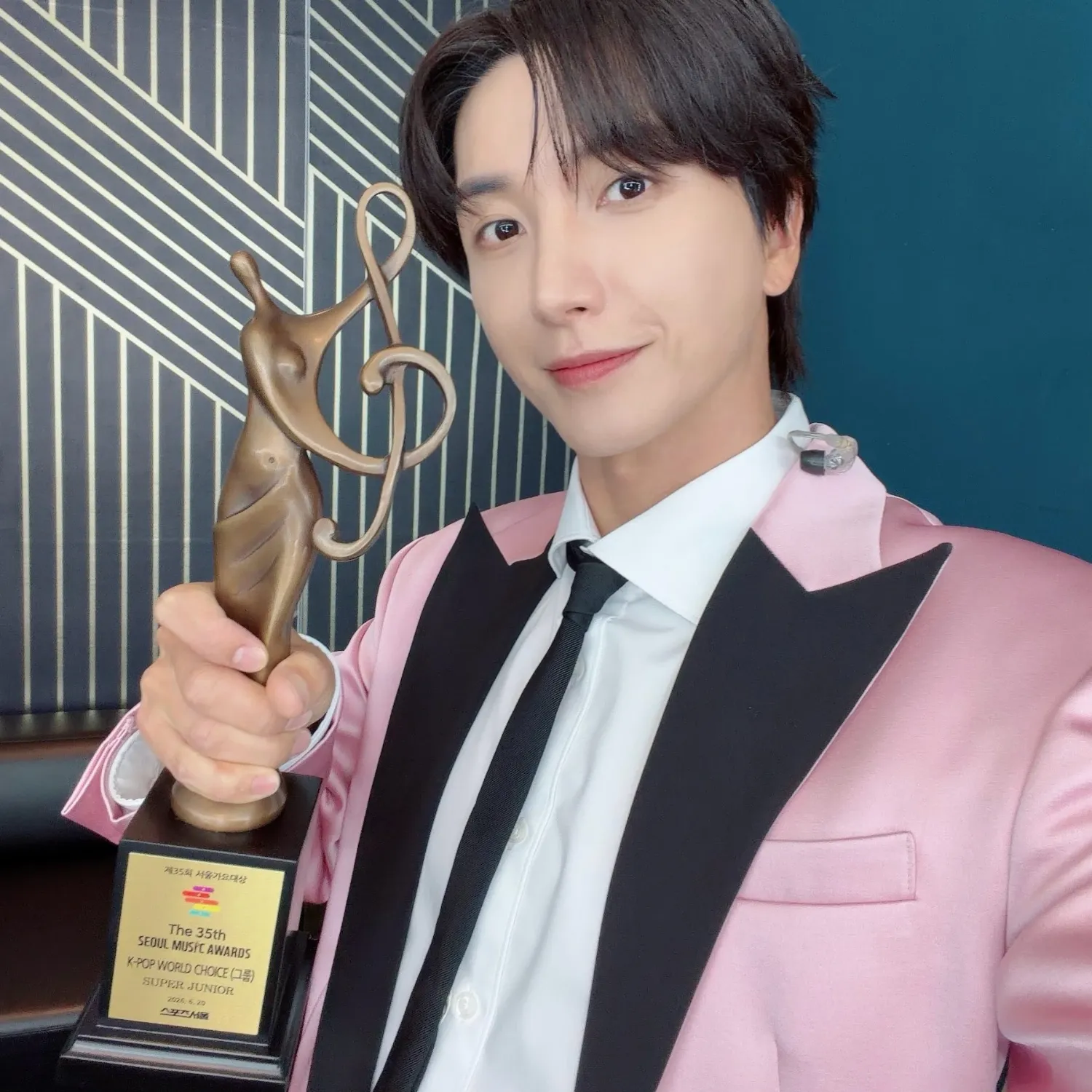 Potret di balik layar Super Junior