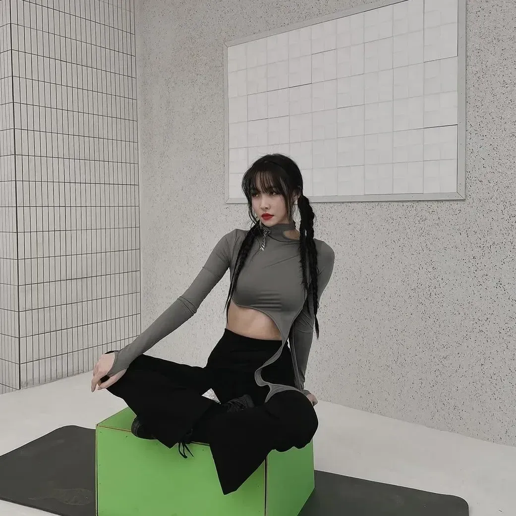 Recent activity shot of Yuju (GFRIEND)