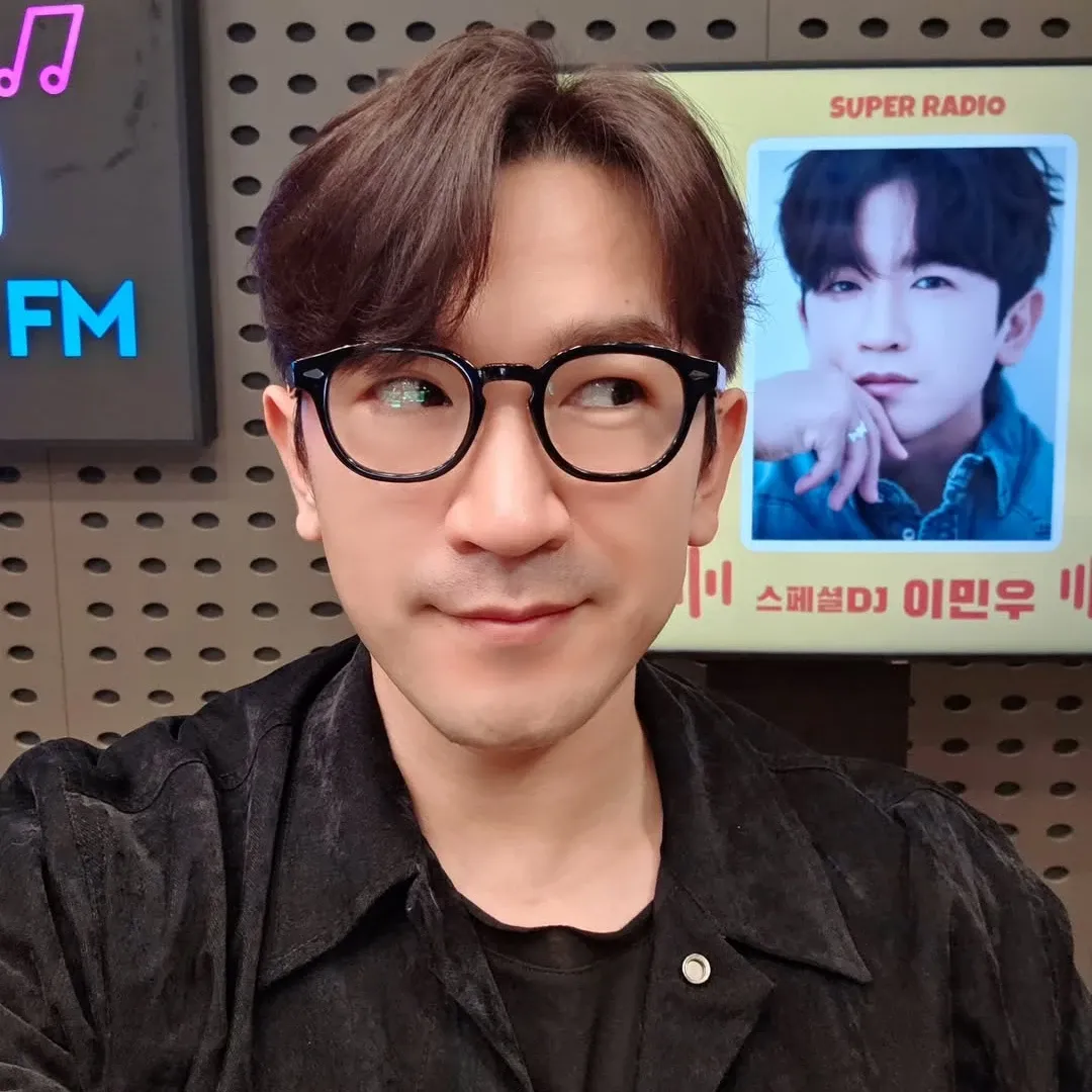 Behind-the-scenes cut of Lee Minwoo (SHINHWA)