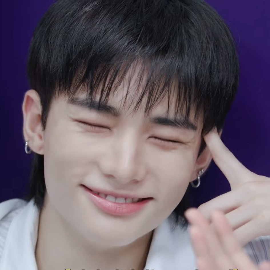 A moment captured by Hyunjin (Stray Kids)'s fan