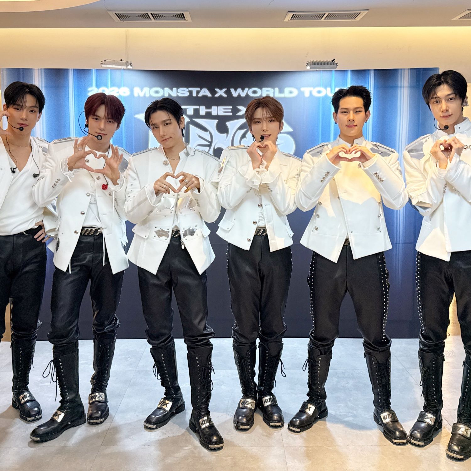 몬스타엑스의 비하인드 컷