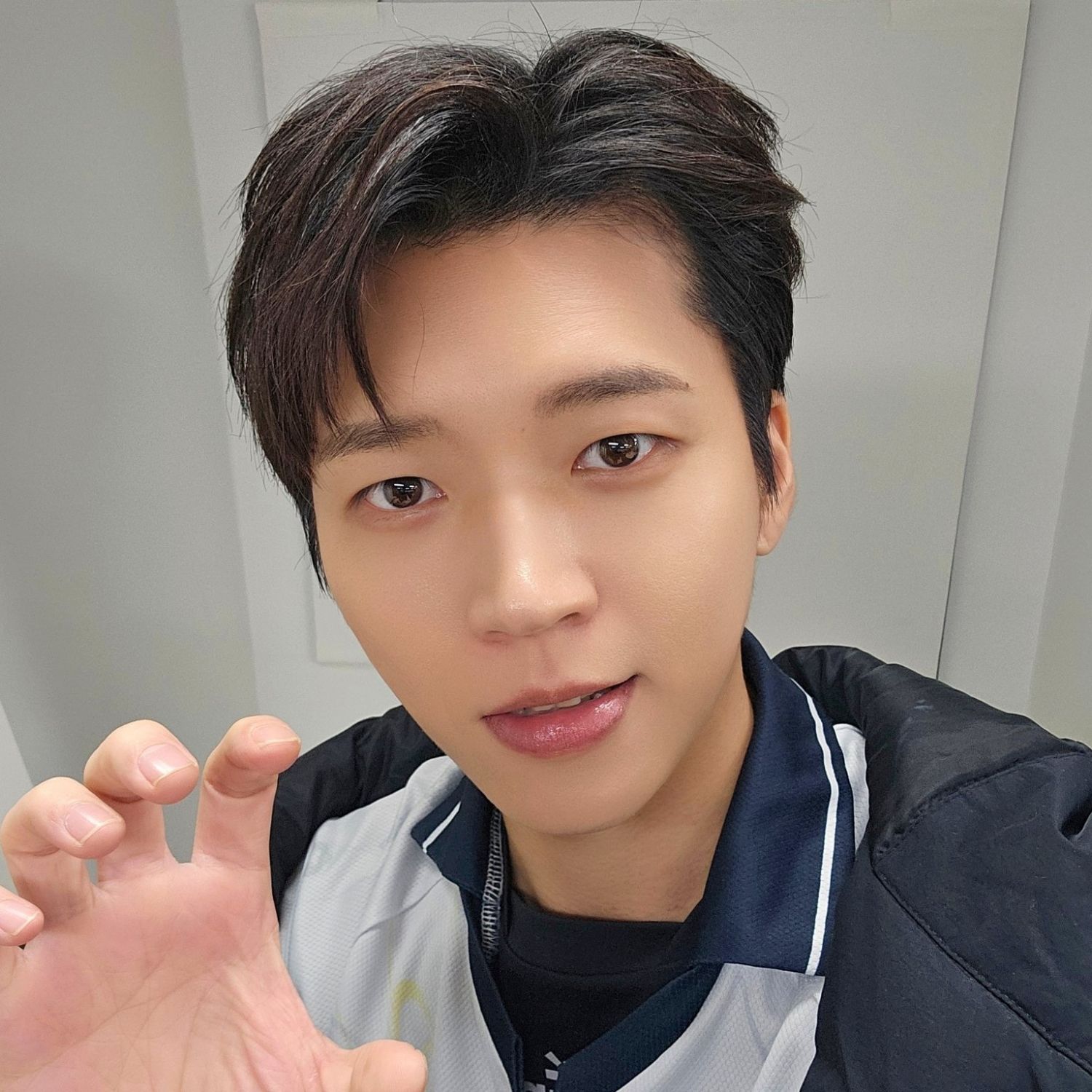Behind-the-scenes cut of Woohyun (INFINITE)
