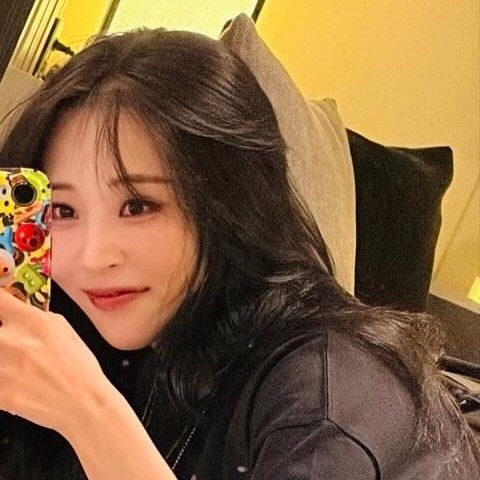 ムンビョル (MAMAMOO)の舞台裏ショット