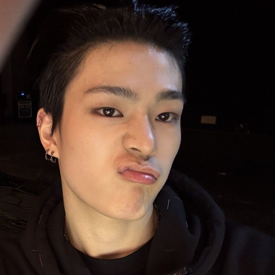 Latest photo of Kim Junmin (WHIB)