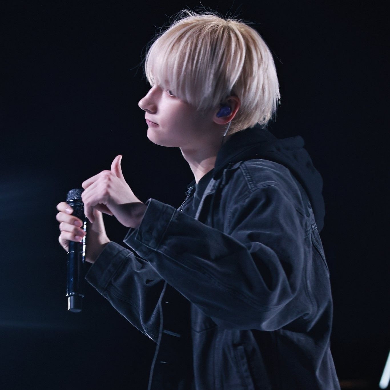 Behind-the-scenes cut of HueningKai (TOMORROW X TOGETHER)