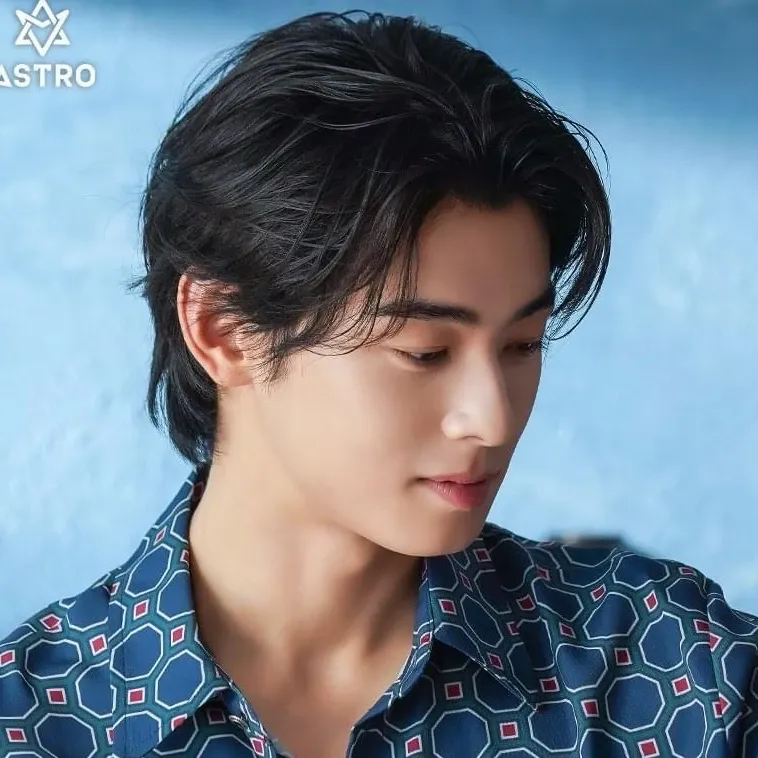 Recent activity shot of Eunwoo (ASTRO)