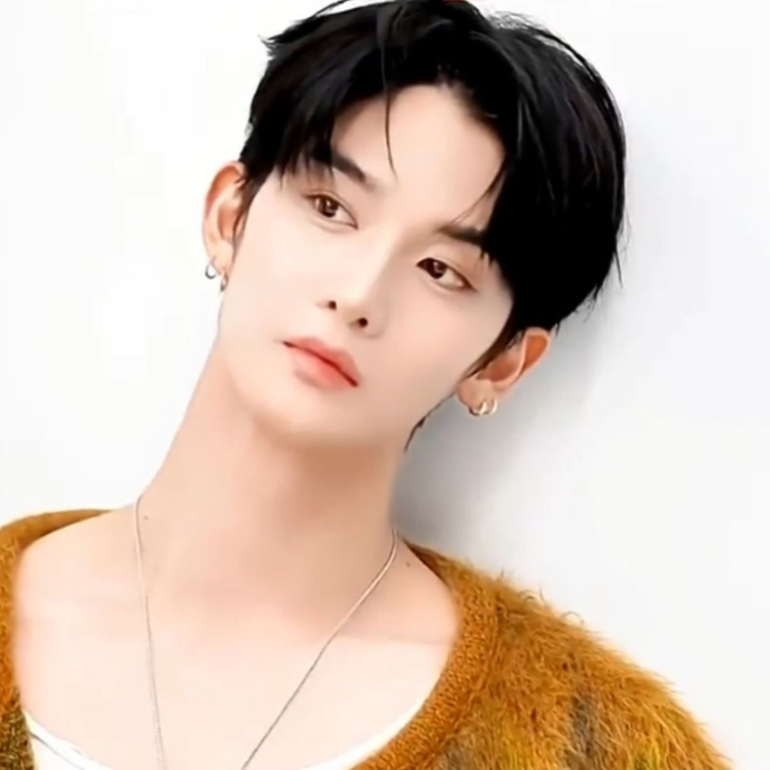 Recent activity shot of Bae Jinyoung