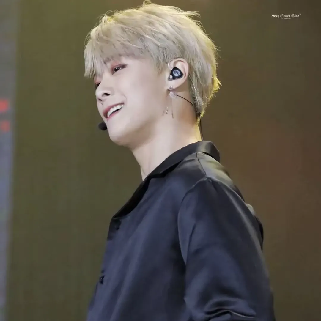 Latest photo of Moonbin (ASTRO)
