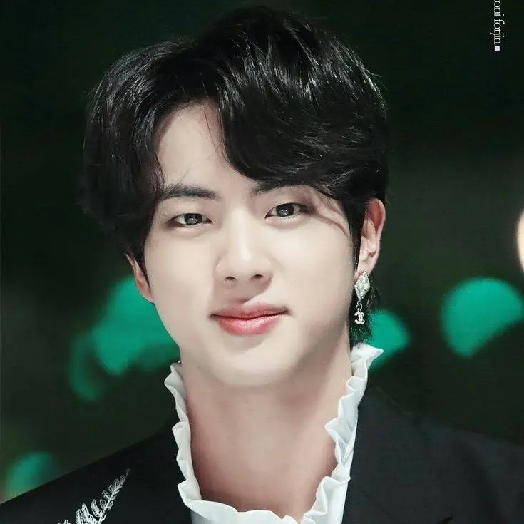 진 (방탄소년단) 최근 활동샷