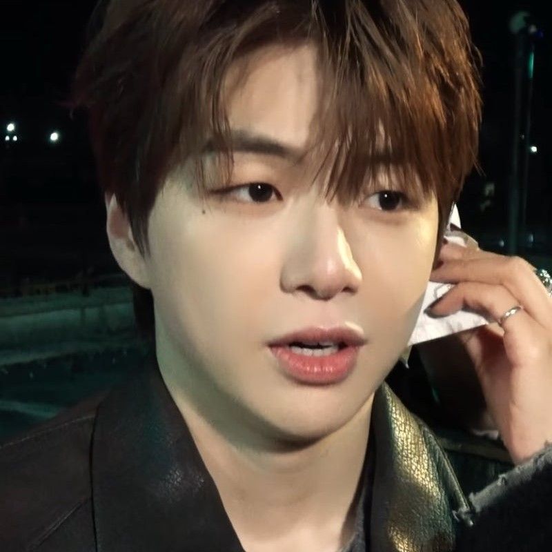 강다니엘의 최신 사진