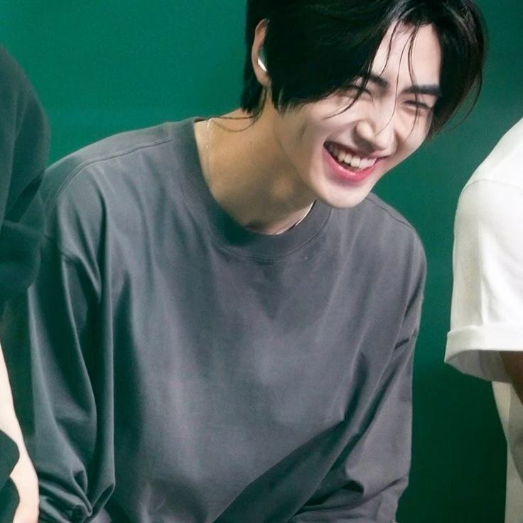 成訓 (ENHYPEN)的最新照片