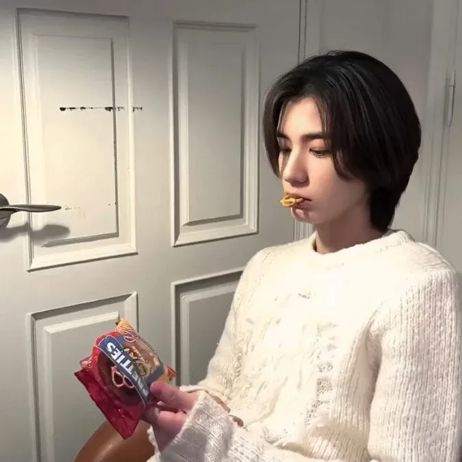 Behind-the-scenes cut of BOYNEXTDOOR