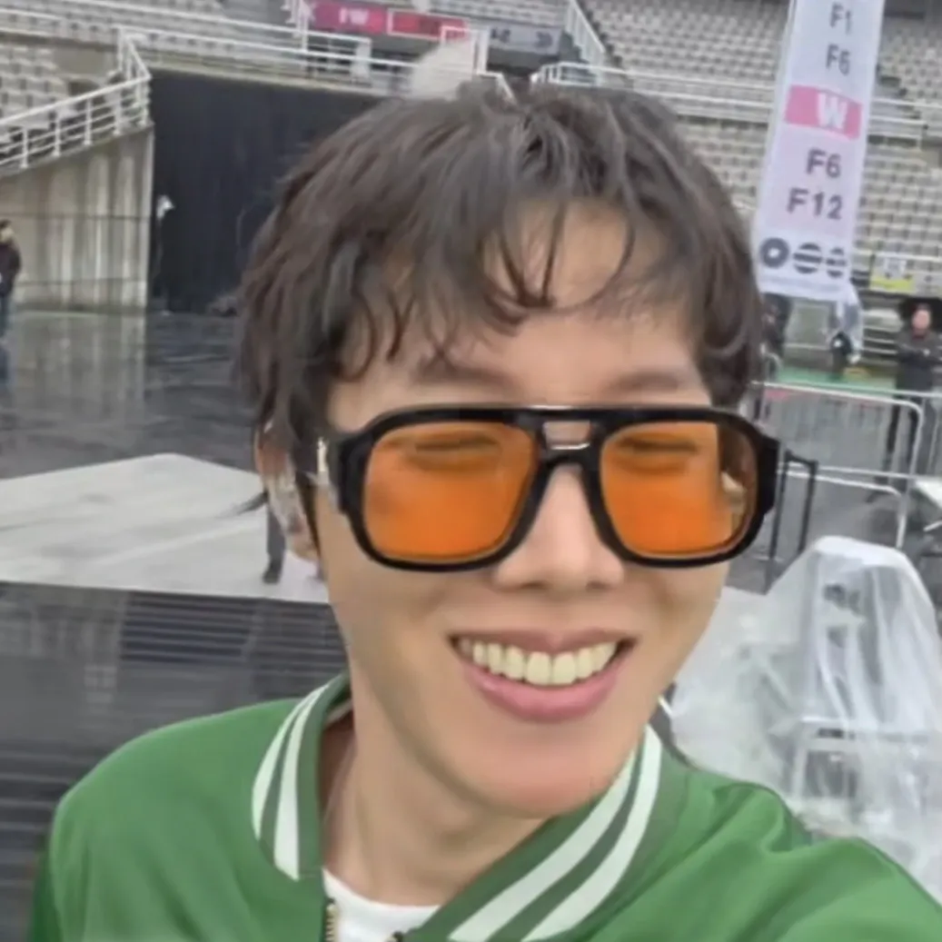 제이홉 (방탄소년단) 최근 활동샷