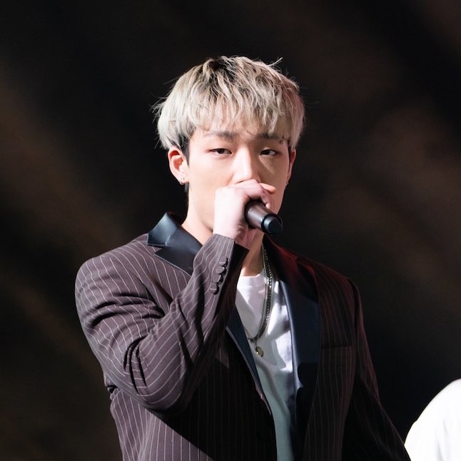 A moment captured by BOBBY (iKON)'s fan