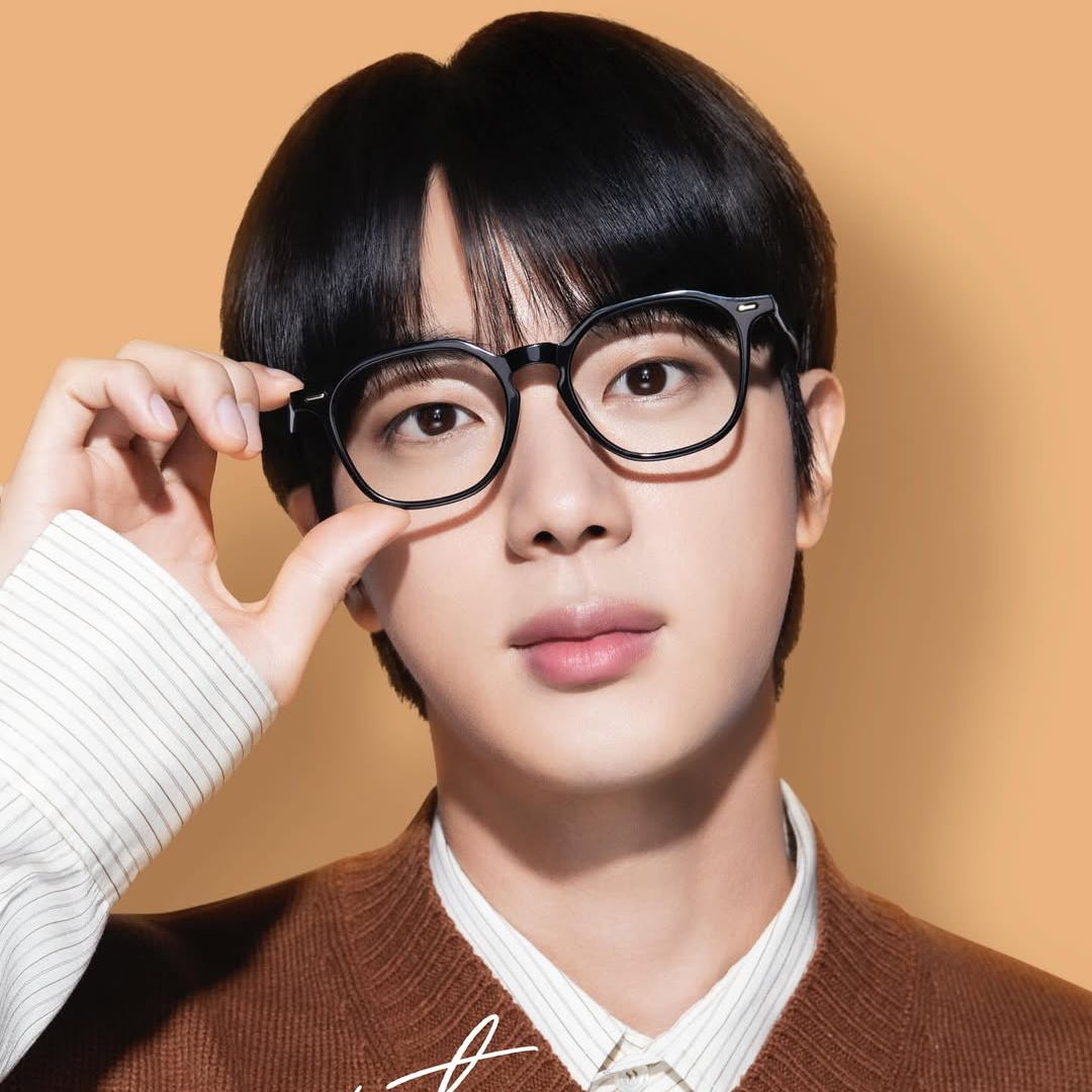 진 (방탄소년단)의 최신 사진