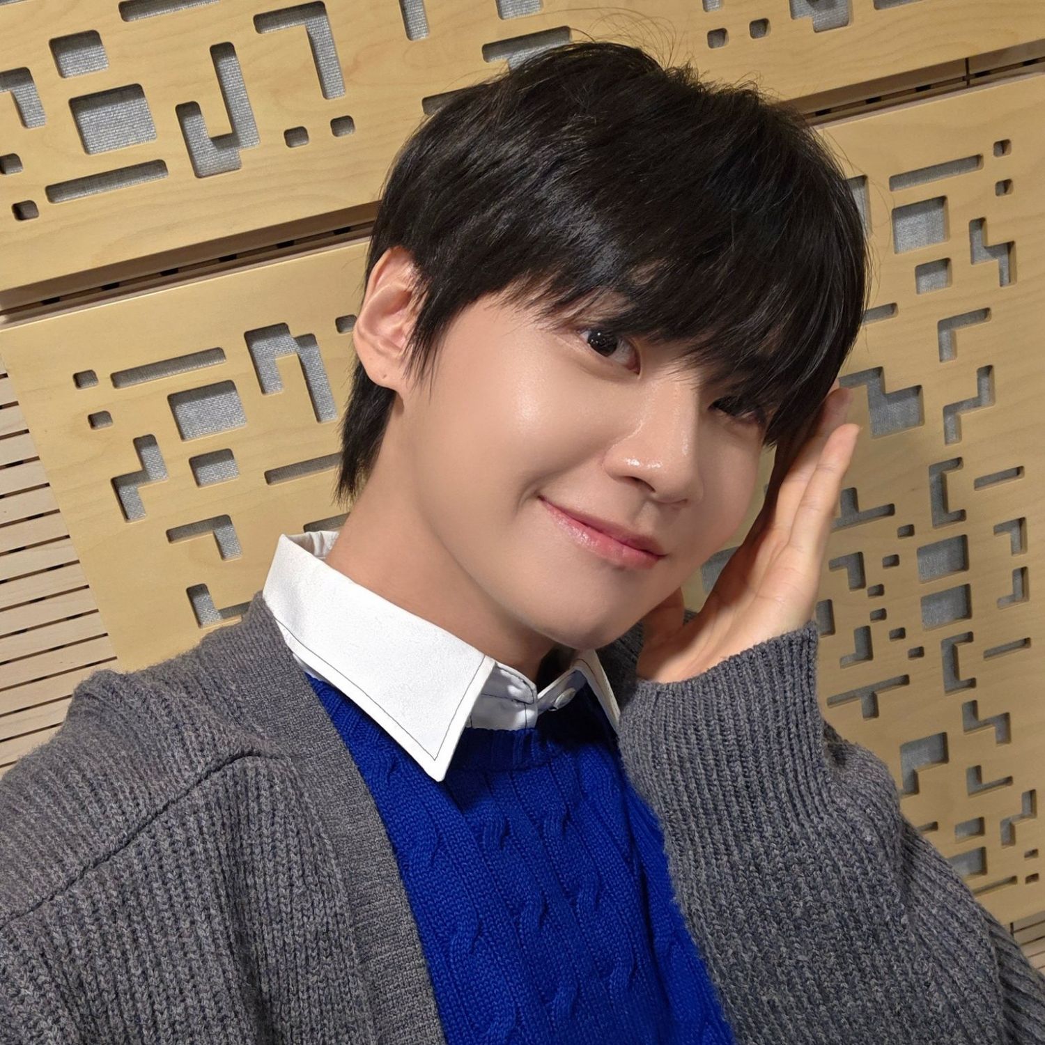 Behind-the-scenes cut of Lee Jinhyuk