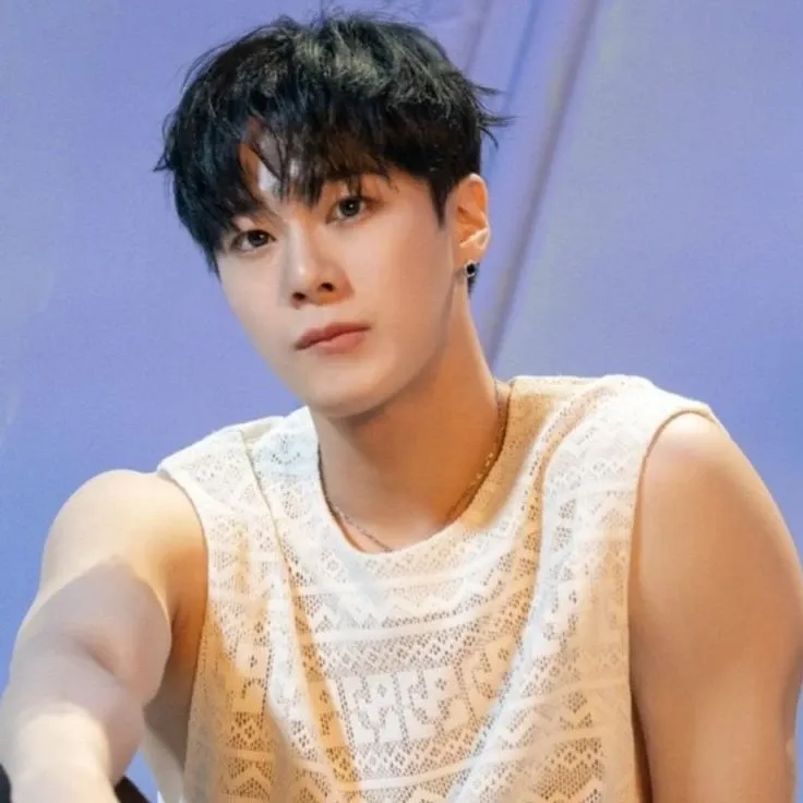 Latest photo of Moonbin (ASTRO)