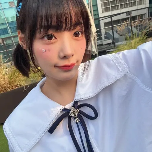 A moment captured by Siyeon (QWER)'s fan