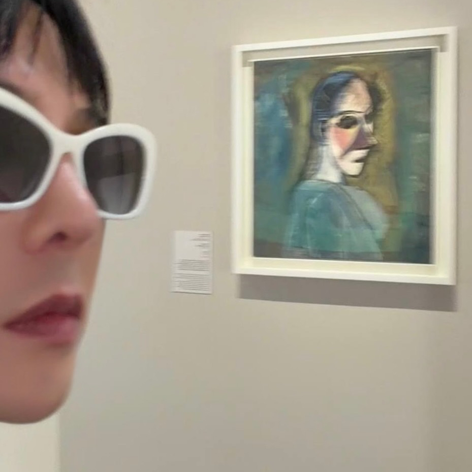 A moment captured by G-DRAGON (BIGBANG)'s fan