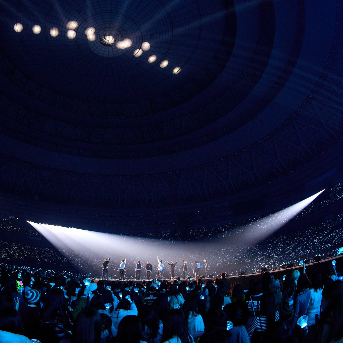 Recent activity shot of TREASURE