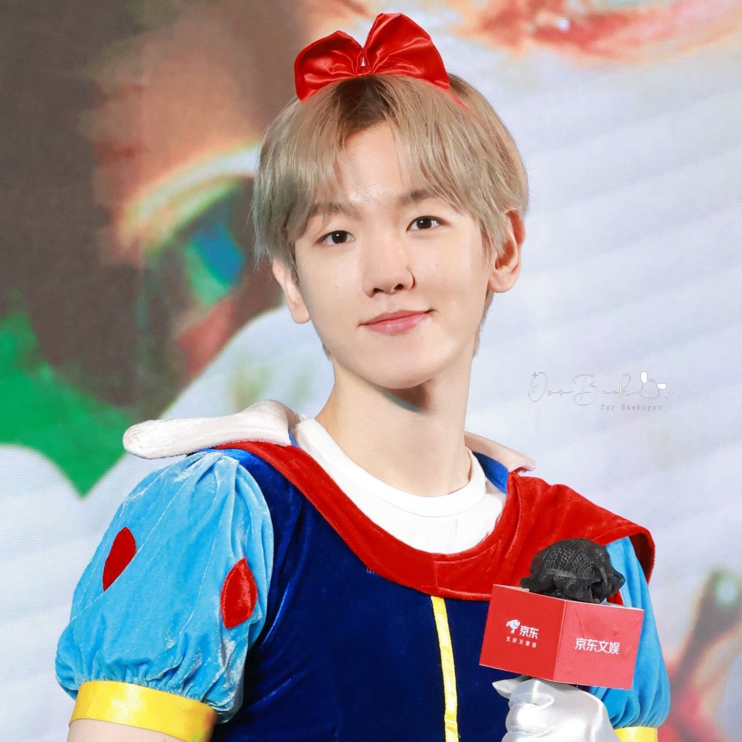 백현 (EXO)의 최신 사진