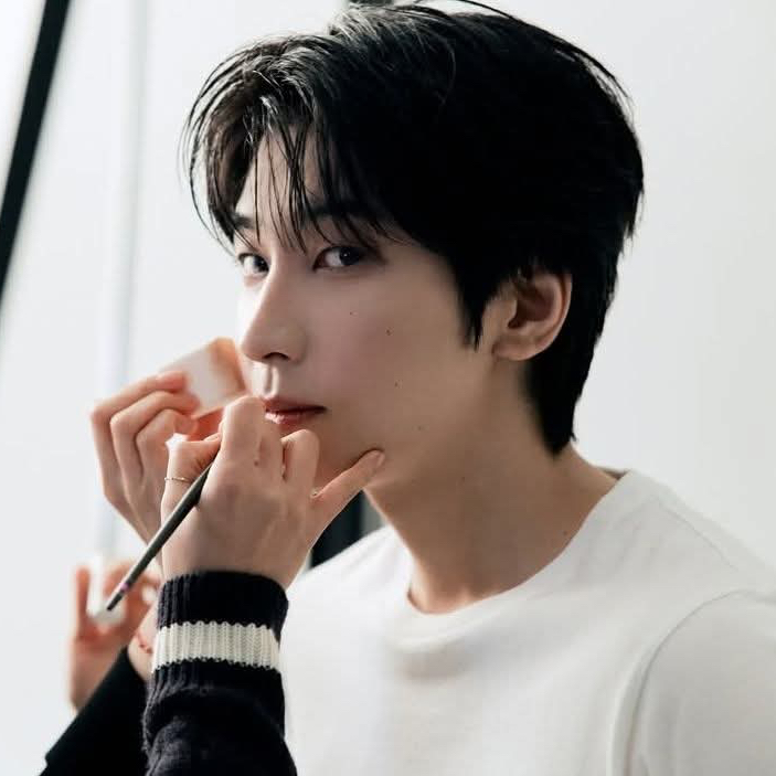 원우 (세븐틴)의 최신 사진