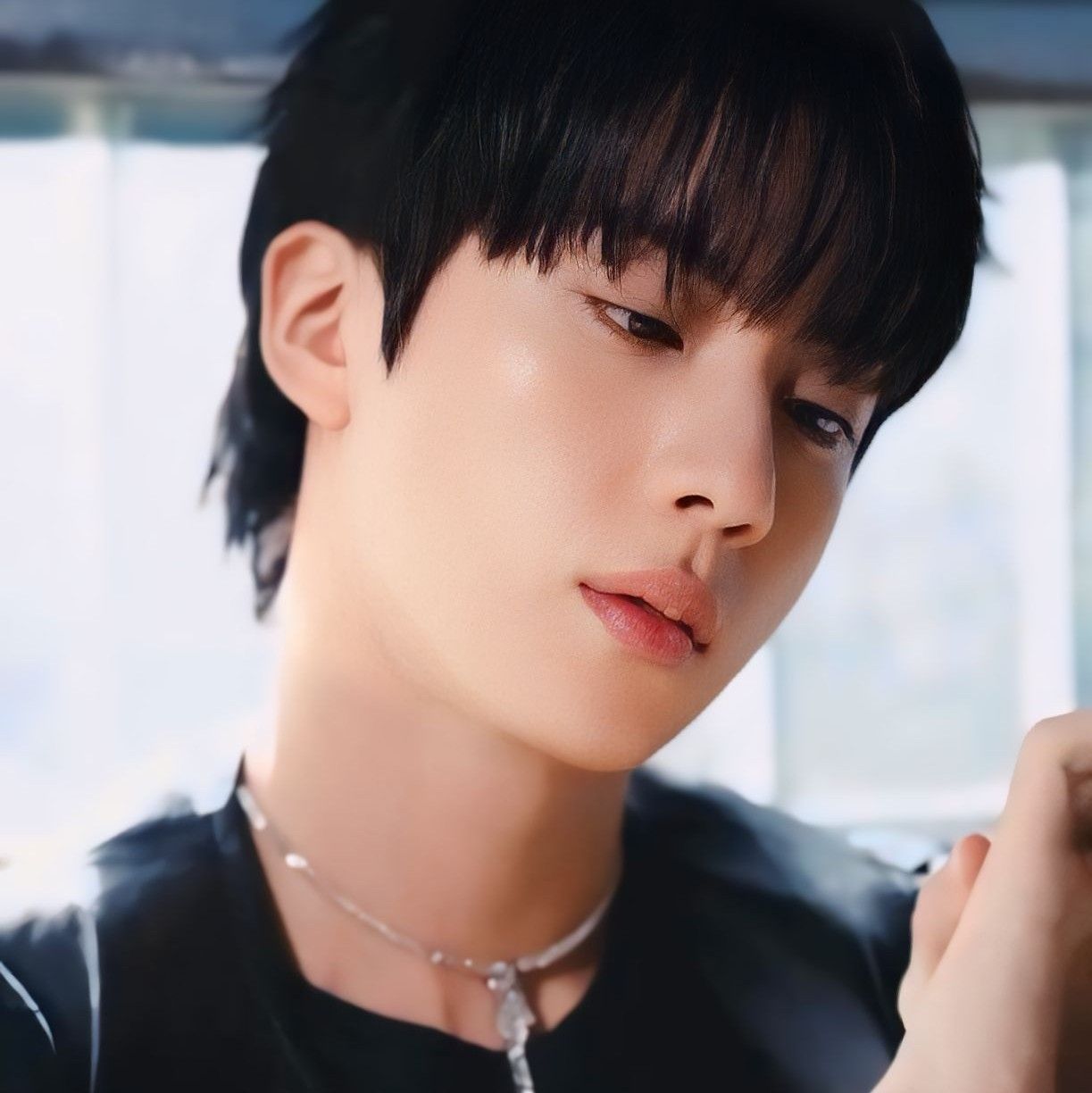 진 (방탄소년단) 최근 활동샷