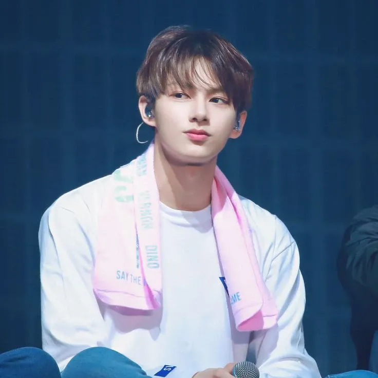 Recent activity shot of Jun (SEVENTEEN)