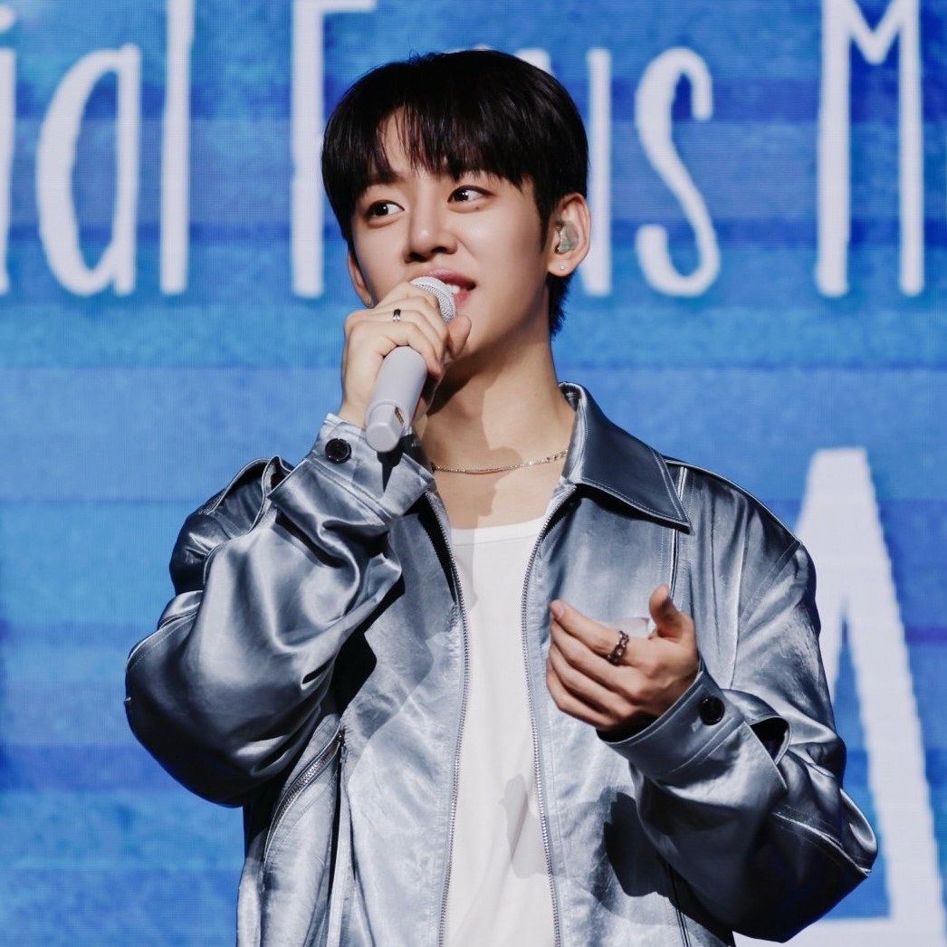 Behind-the-scenes cut of Daehyun (B.A.P)