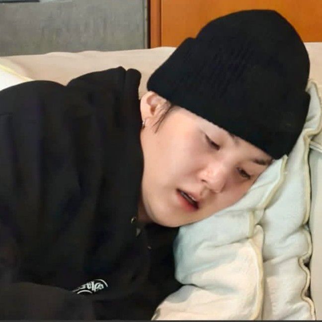 Foto terbaru SUGA (BTS)