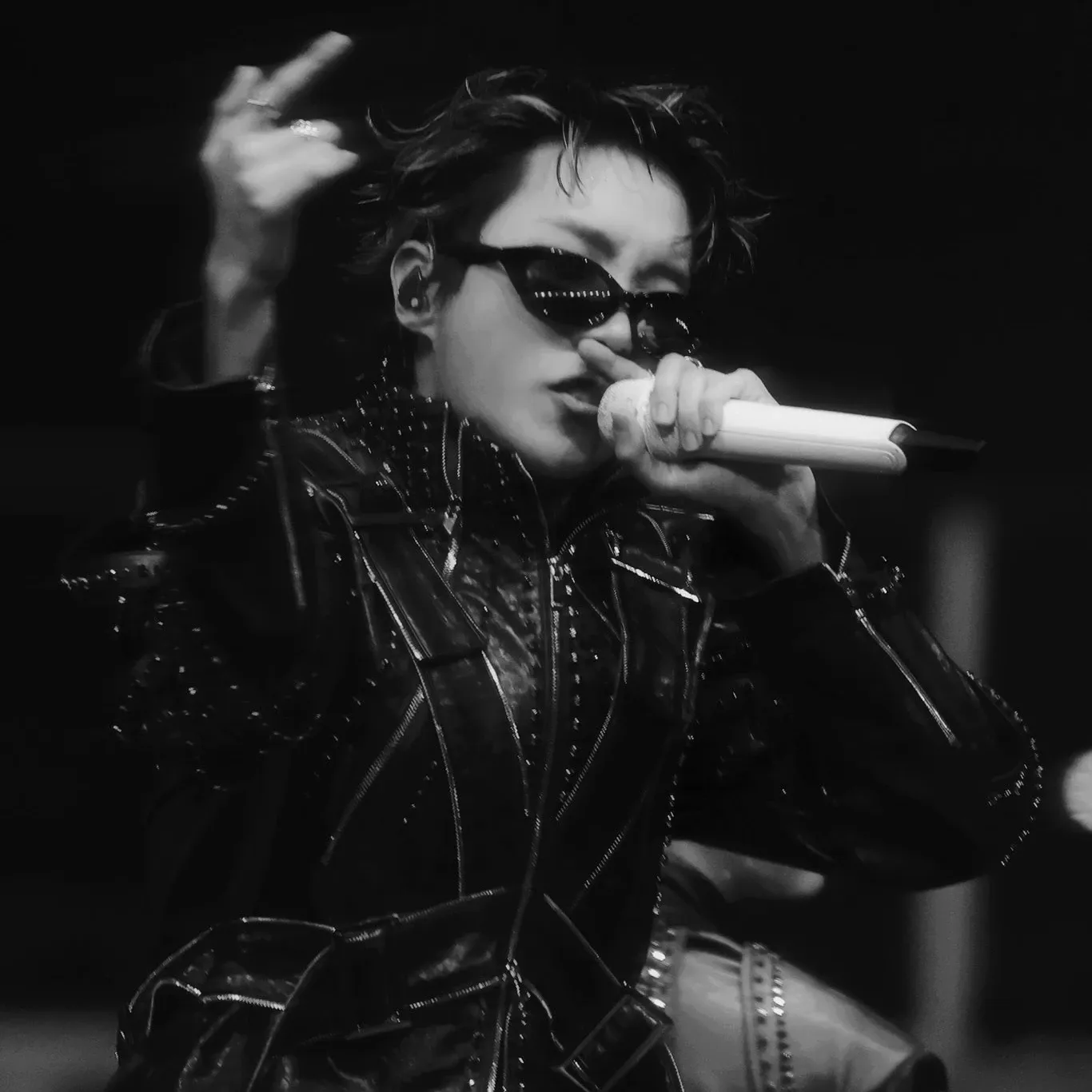 Foto terbaru j-hope (BTS)