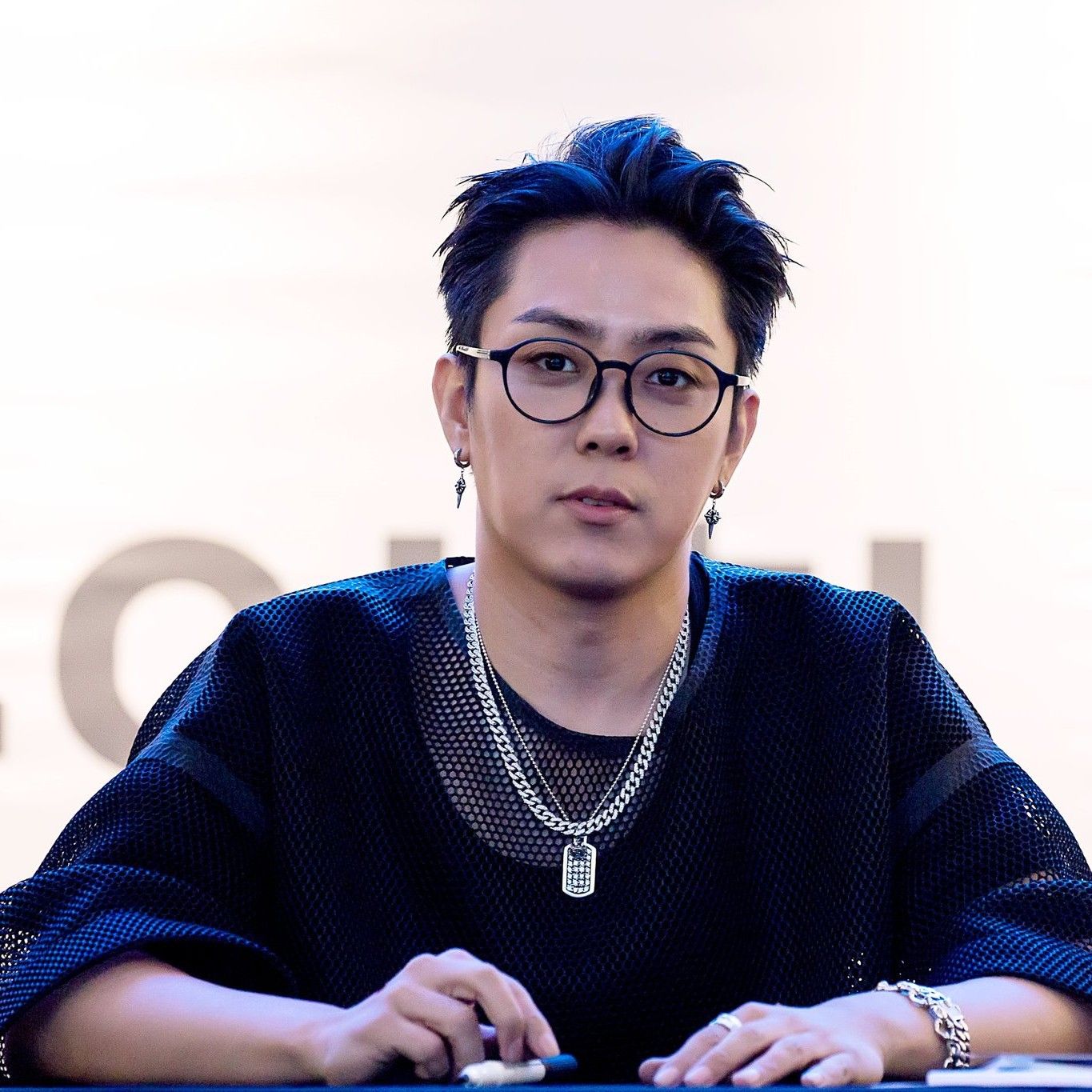 A moment captured by Eun Jiwon (SECHSKIES)'s fan